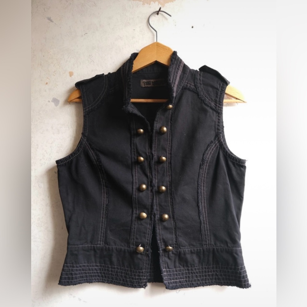 Tom Wolfe Black Vest